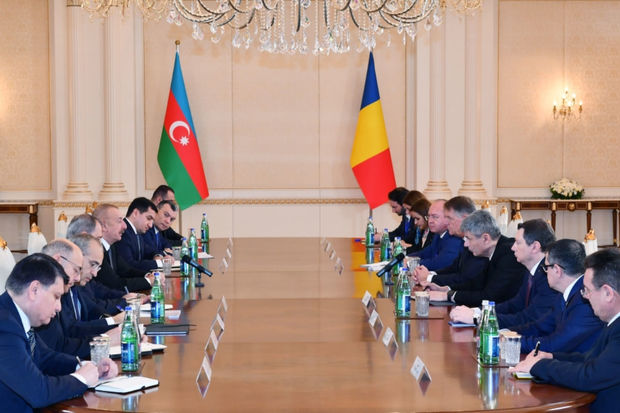 Azərbaycan və Rumıniya prezidentlərinin geniş tərkibdə görüşü olub